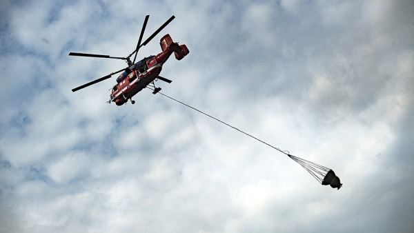 На тушение пожара на Урале МЧС направило вертолет<br />

