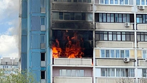 В Москве загорелась квартира в жилом доме<br />
