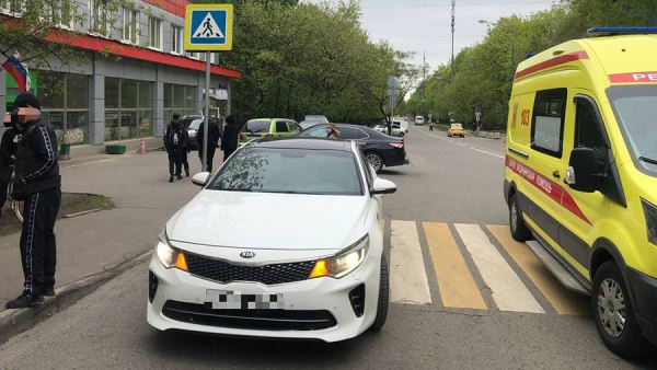 Водитель иномарки сбил двух детей на востоке Москвы<br />
